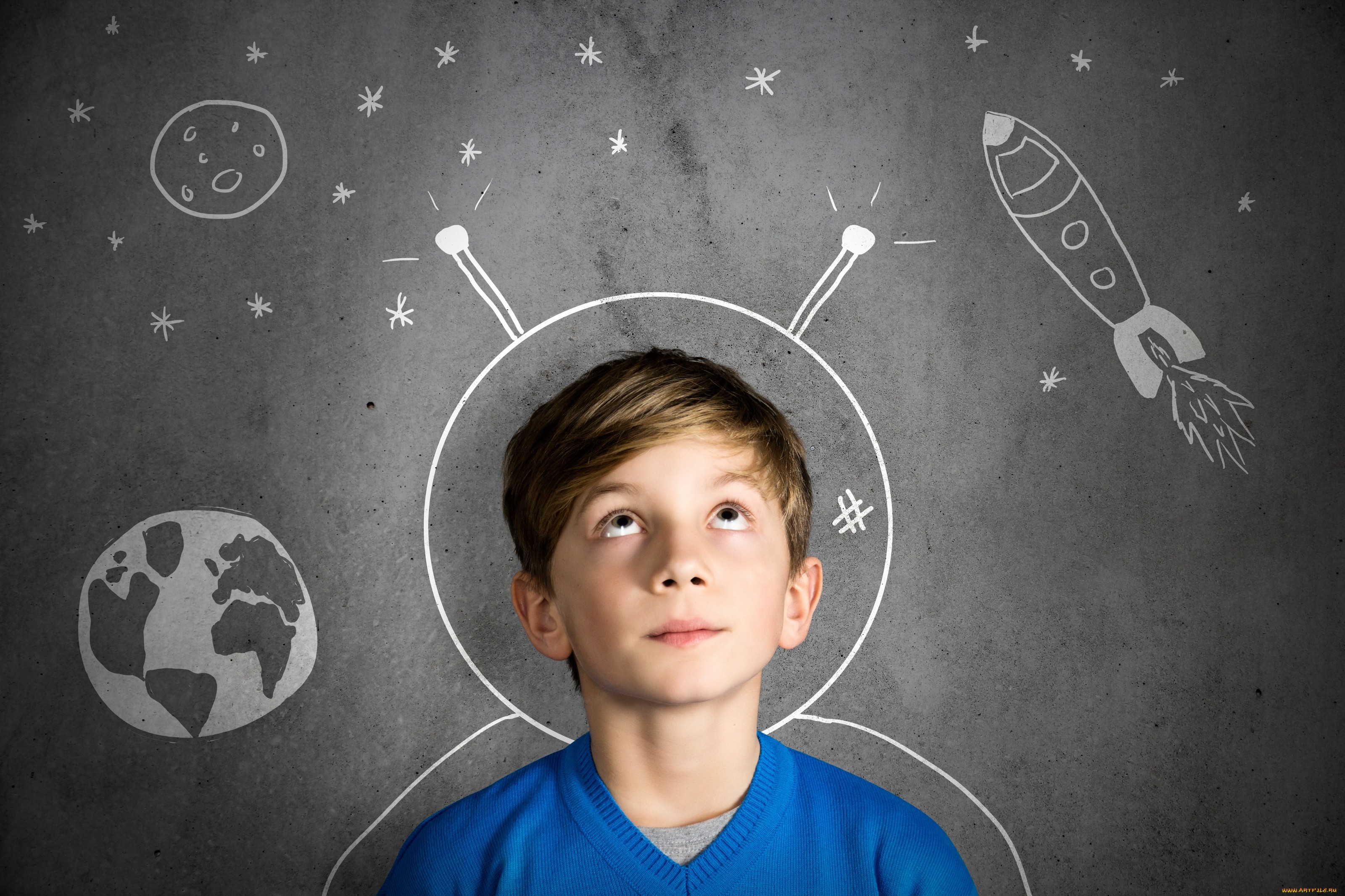 Гармоничная личность ребенка. Детям о космосе. Ребенок воображает. Космос для детей школьного возраста. Ребенок мечтает о космосе.